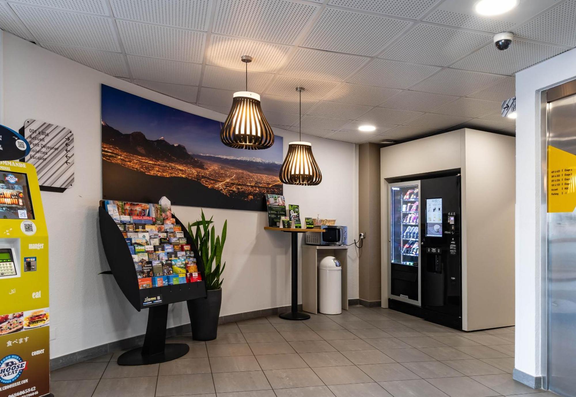 B&B Hotel Grenoble Centre Verlaine Exterior foto